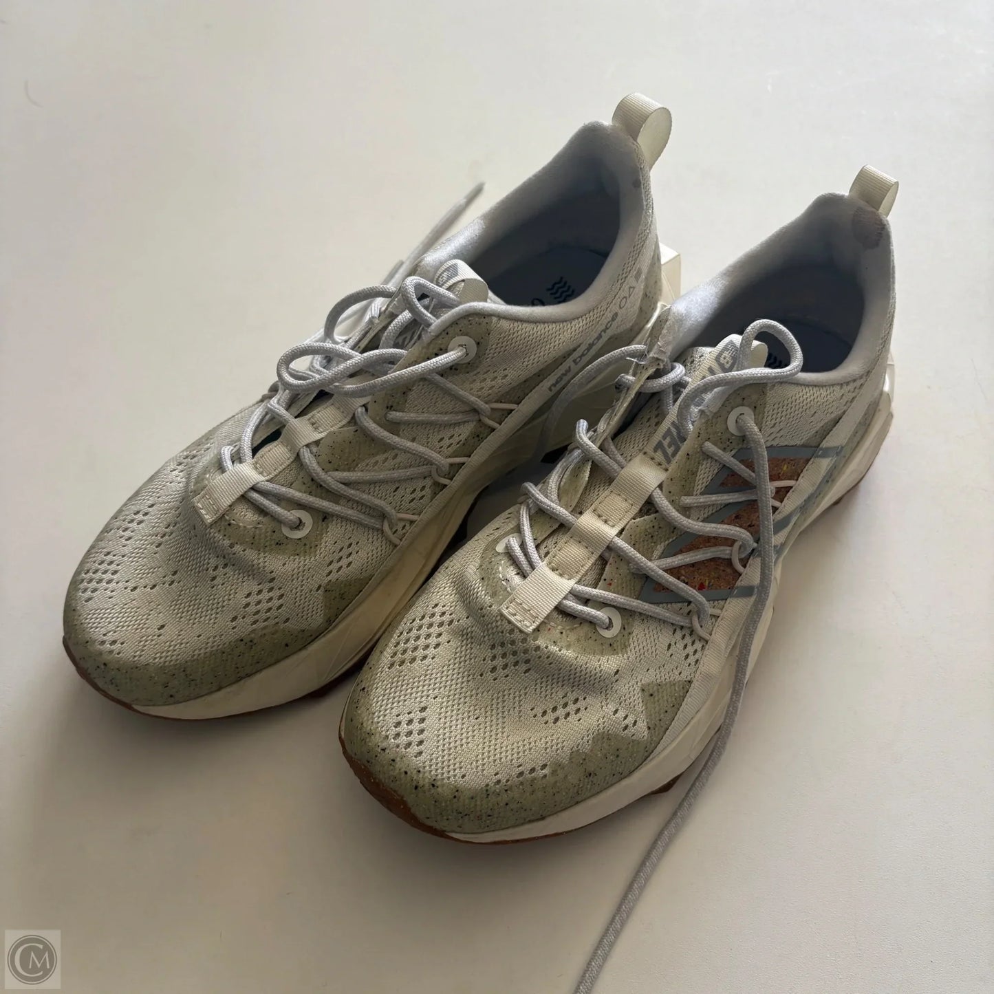 Shoes Athletic By New Balance In Cream & Green, Size: 8.5