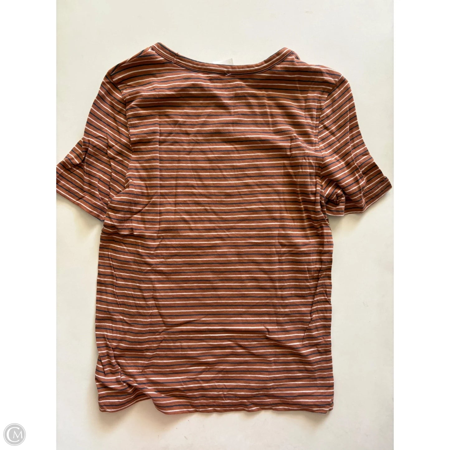 Top Short Sleeve By Universal Thread In Striped Pattern, Size: M