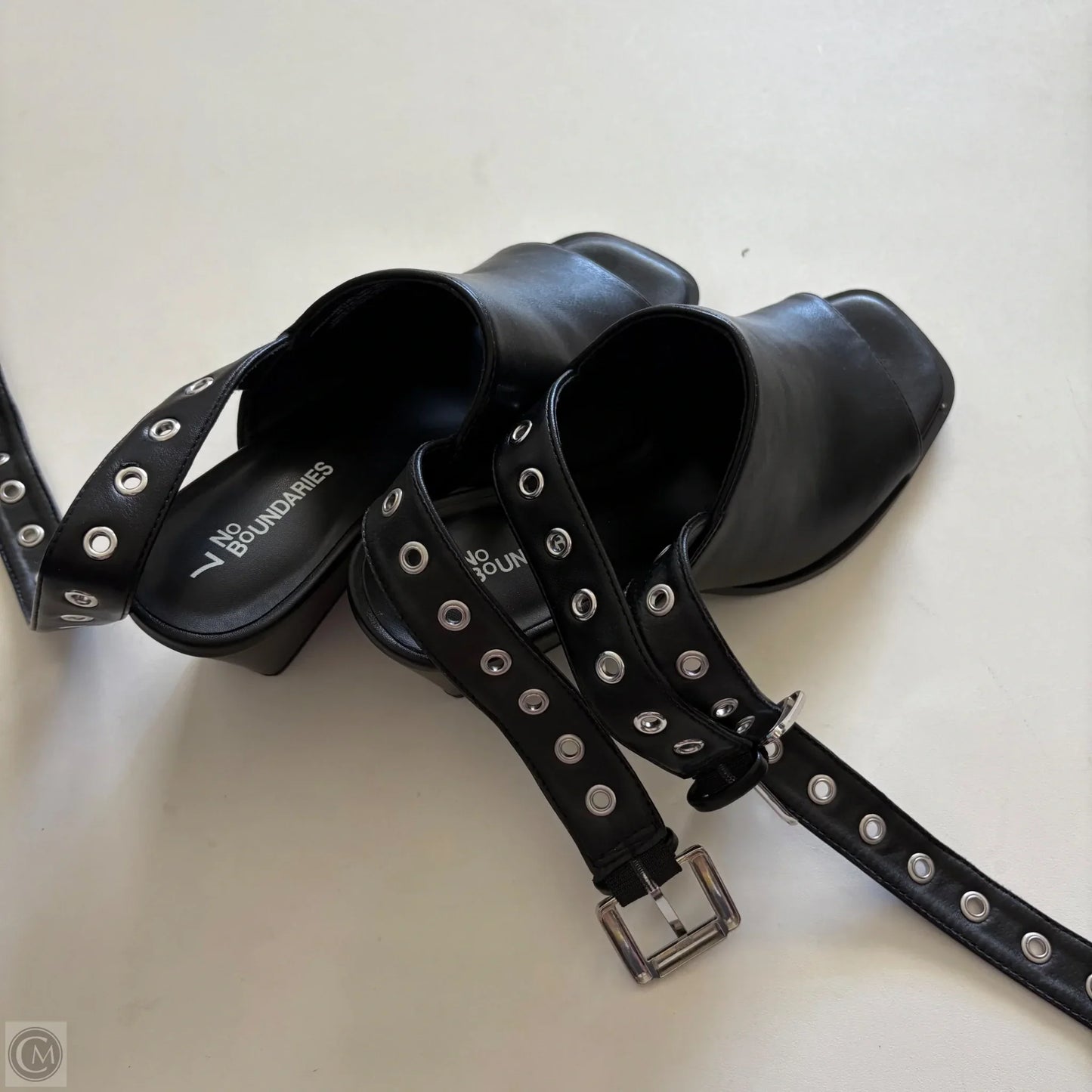 Sandals Heels Block By No Boundaries In Black, Size: 7