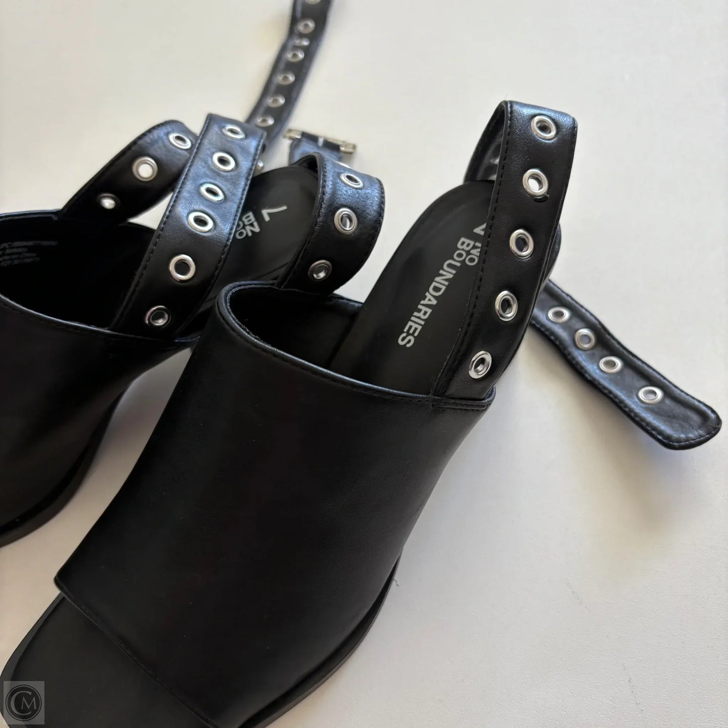 Sandals Heels Block By No Boundaries In Black, Size: 7