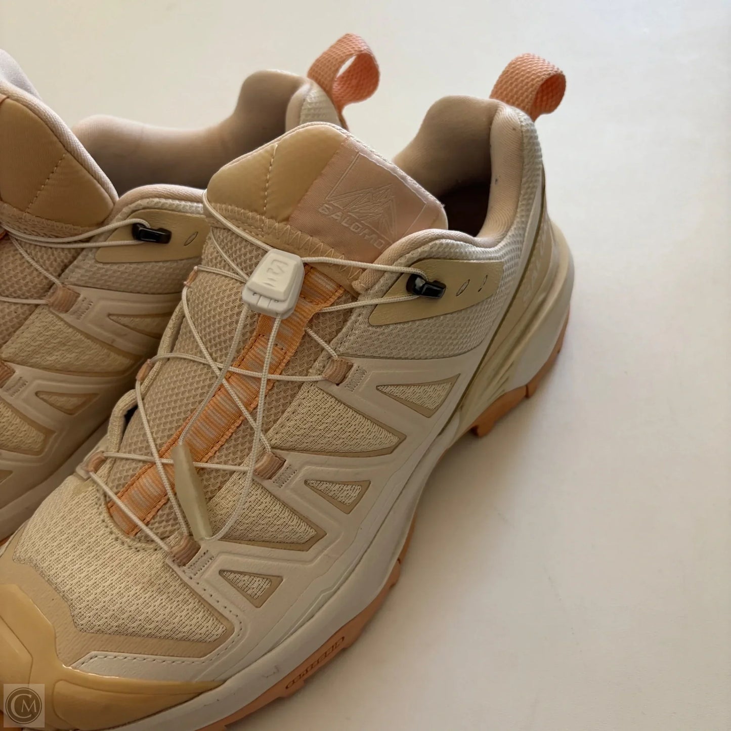 Shoes Athletic By Salomon In Cream, Size: 9.5