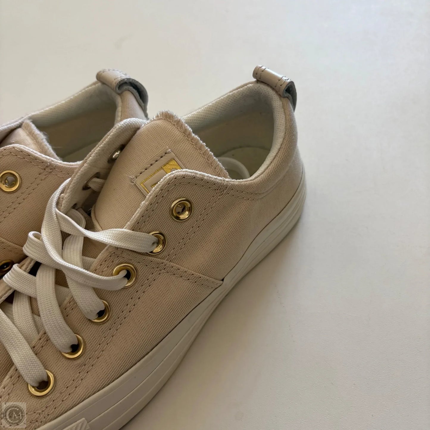 Shoes Flats By Converse In Cream, Size: 7