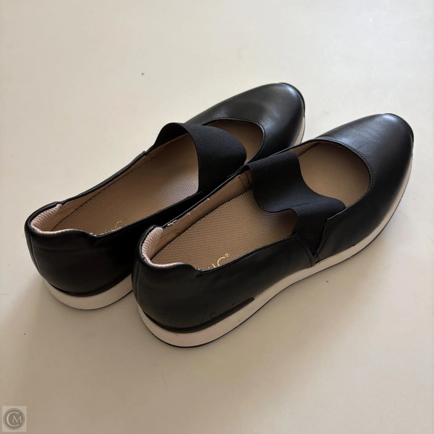 Shoes Flats By Vionic In Black, Size: 9
