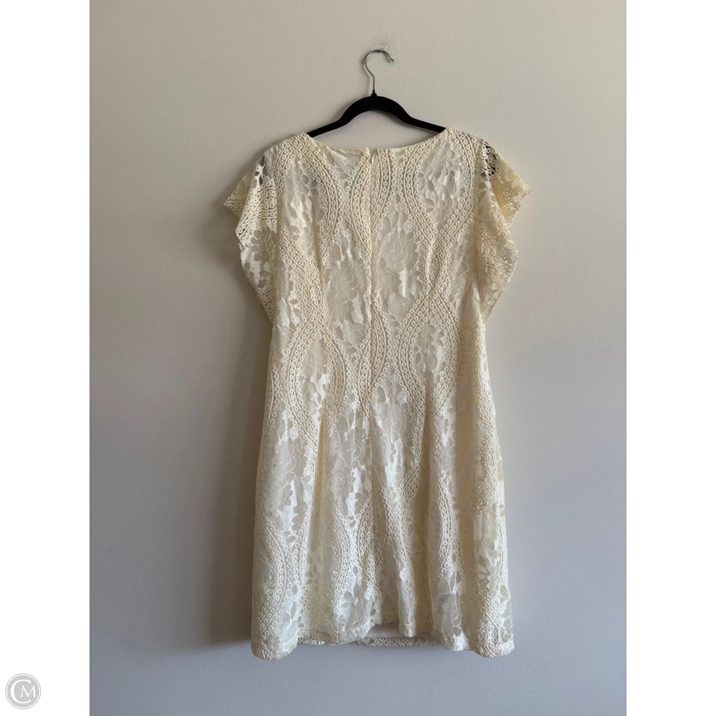 Dress Casual Midi By Cato In Cream, Size: 16