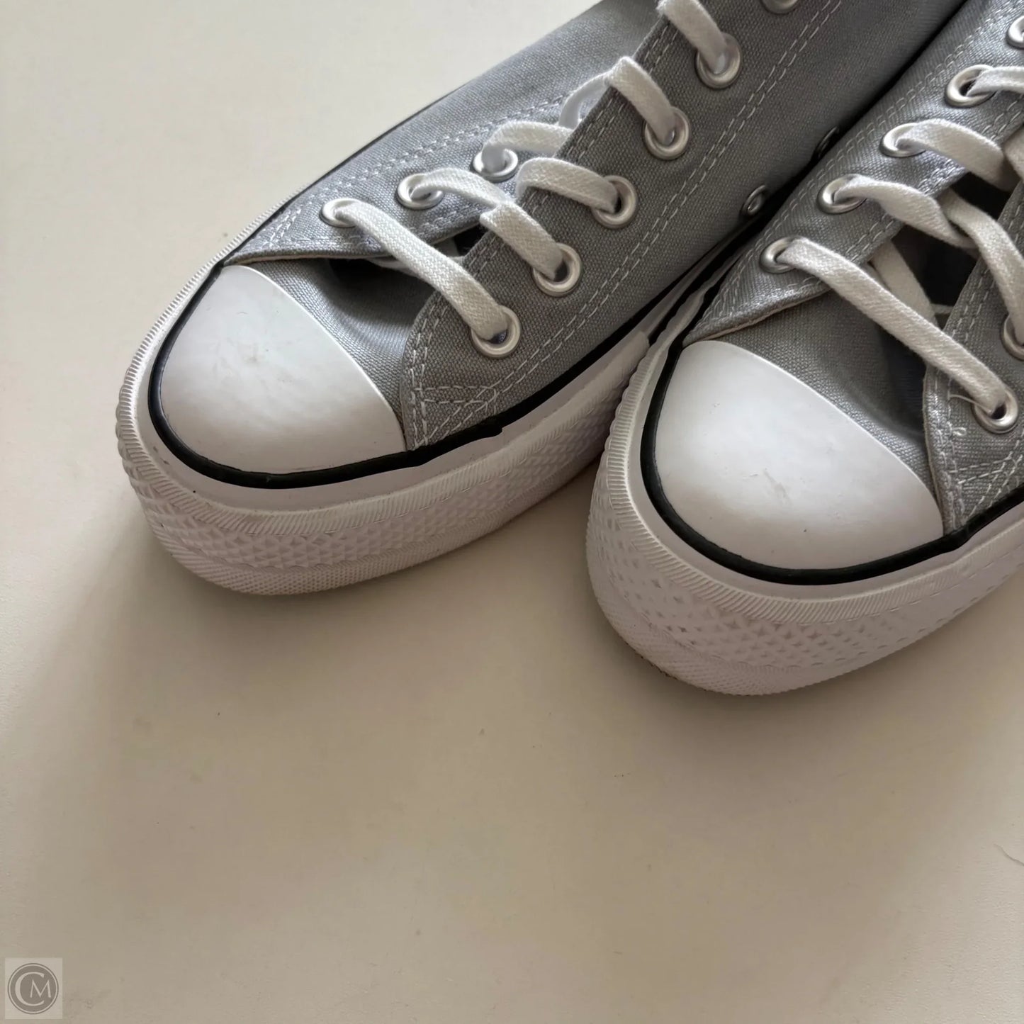 Shoes Sneakers By Converse In Grey, Size: 7
