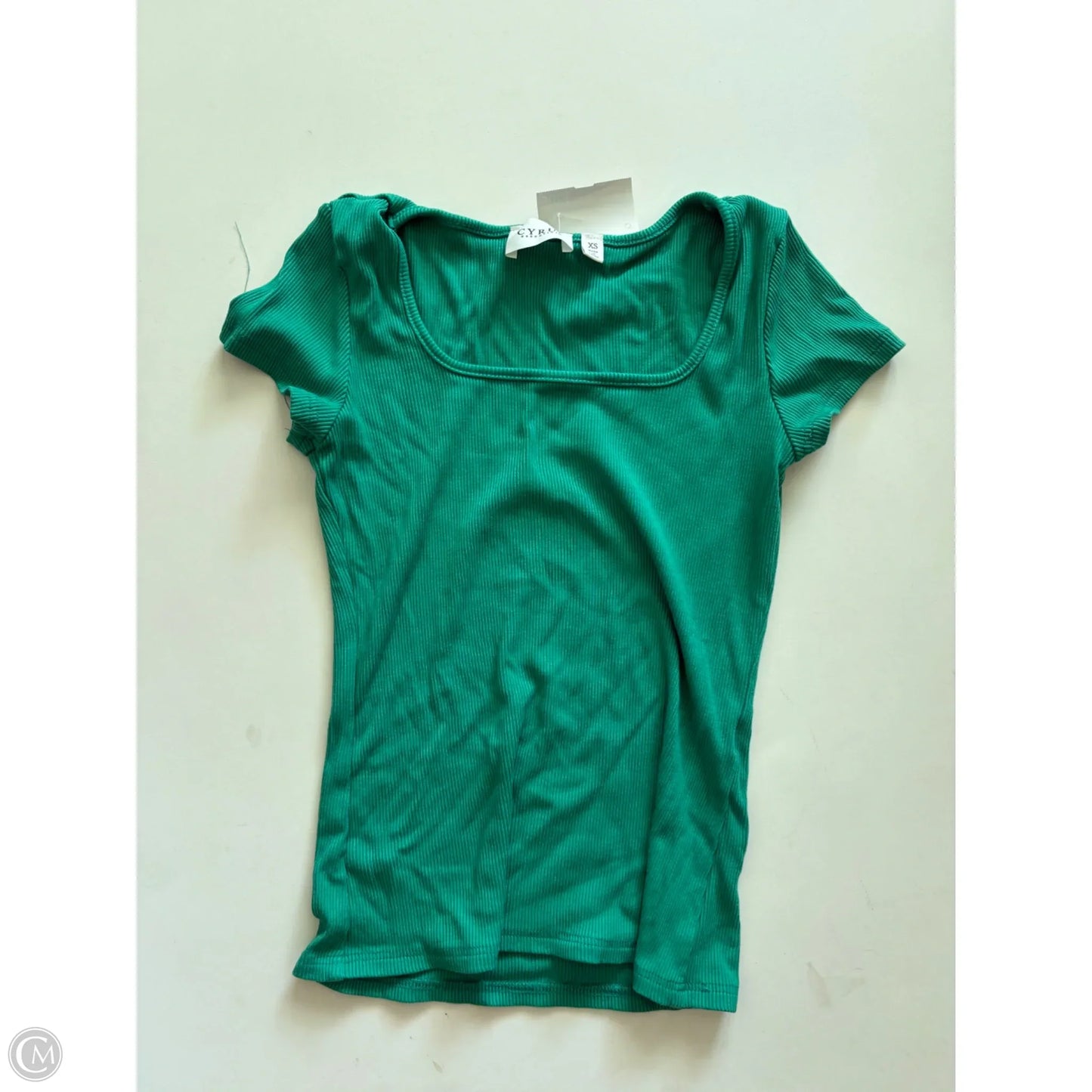 Top Short Sleeve By Cyrus In Green, Size: Xs