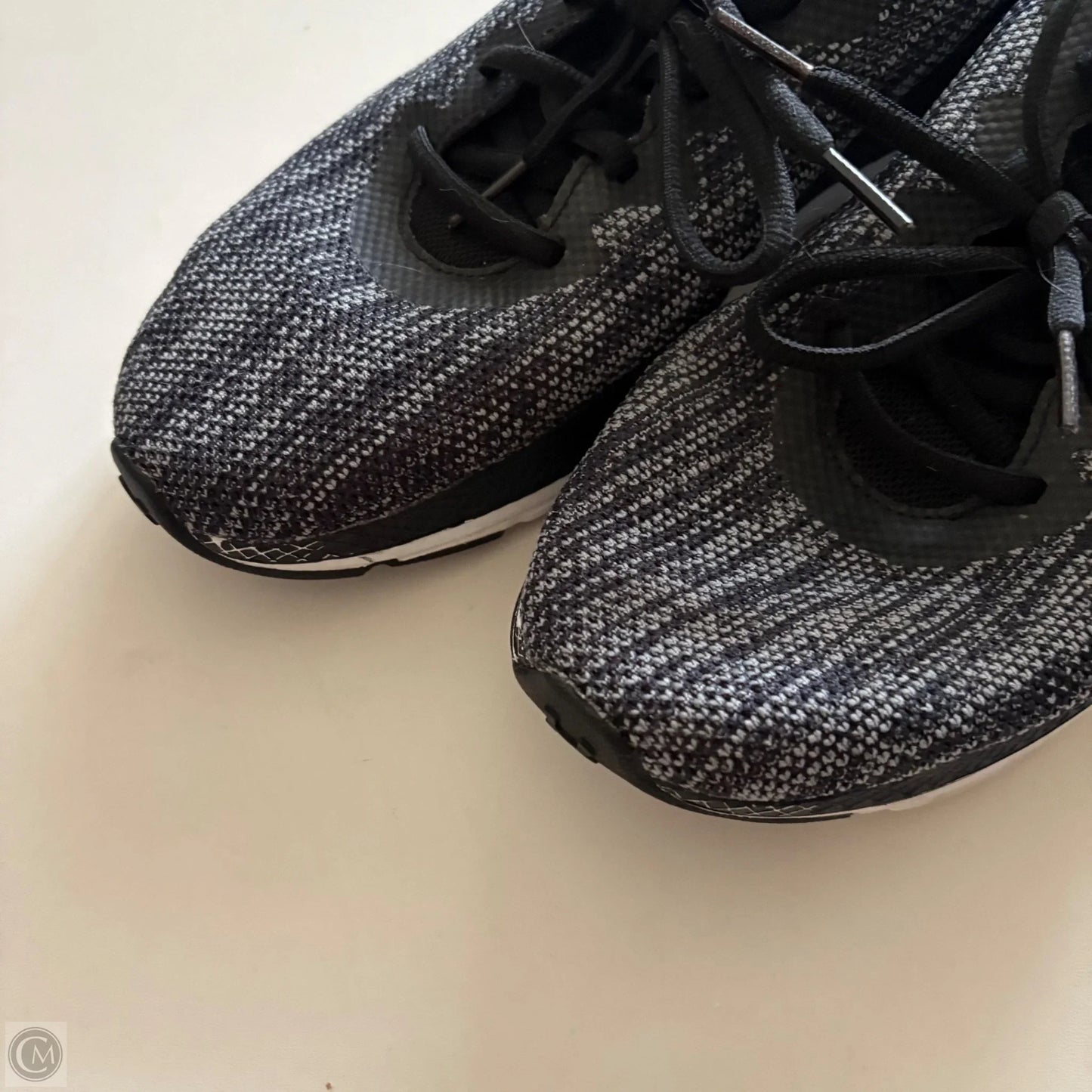 Shoes Athletic By Under Armour In Black, Size: 9.5