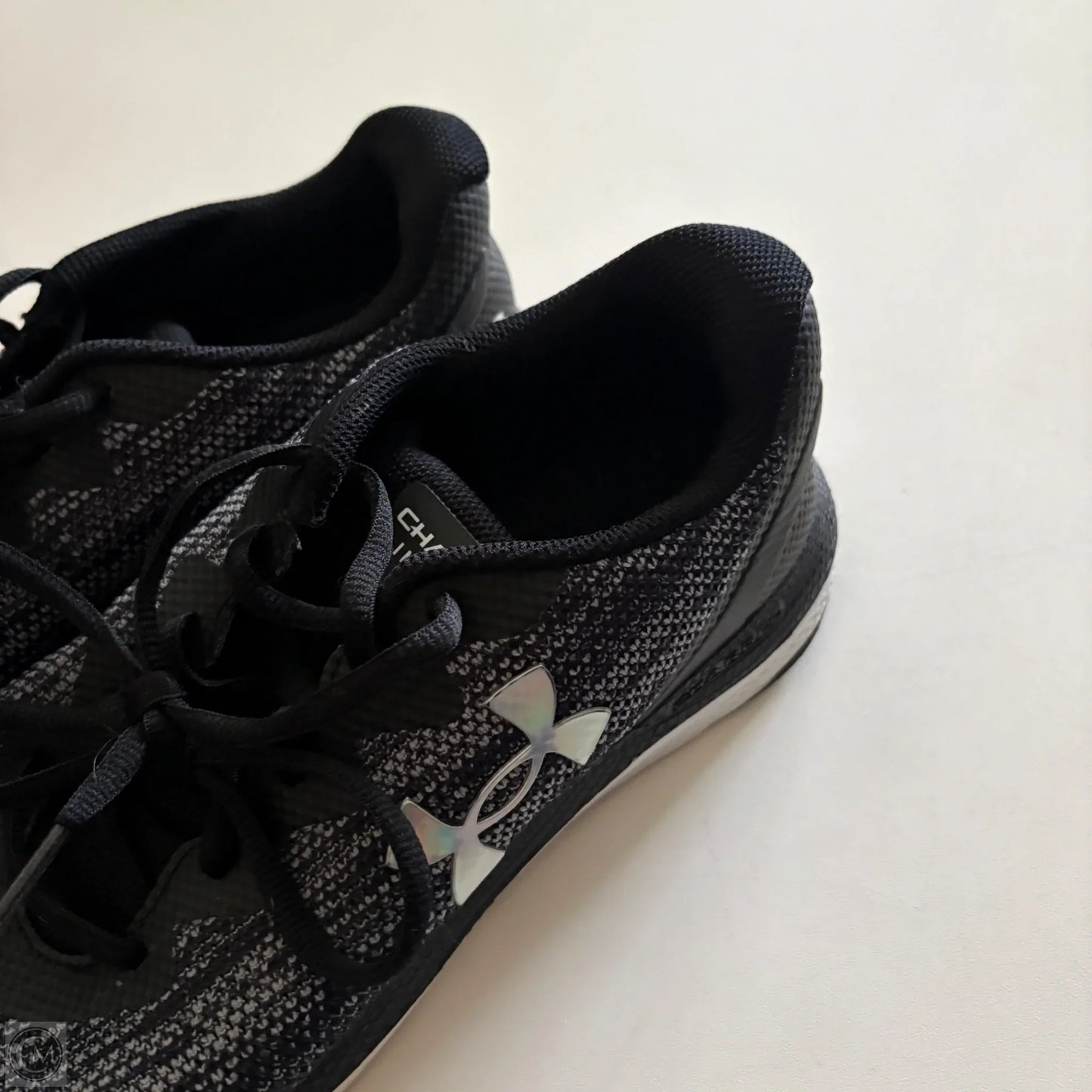 Shoes Athletic By Under Armour In Black, Size: 9.5