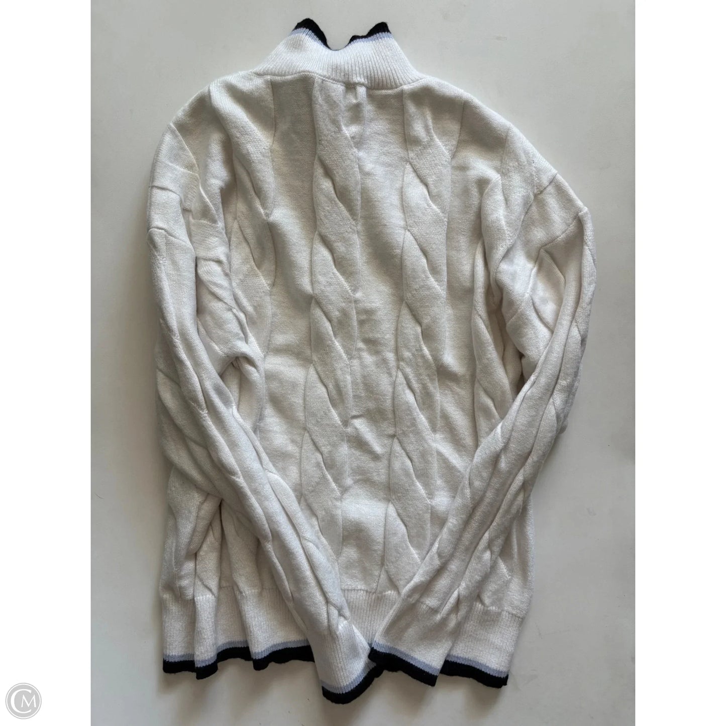Sweater By Zesica In White, Size: M