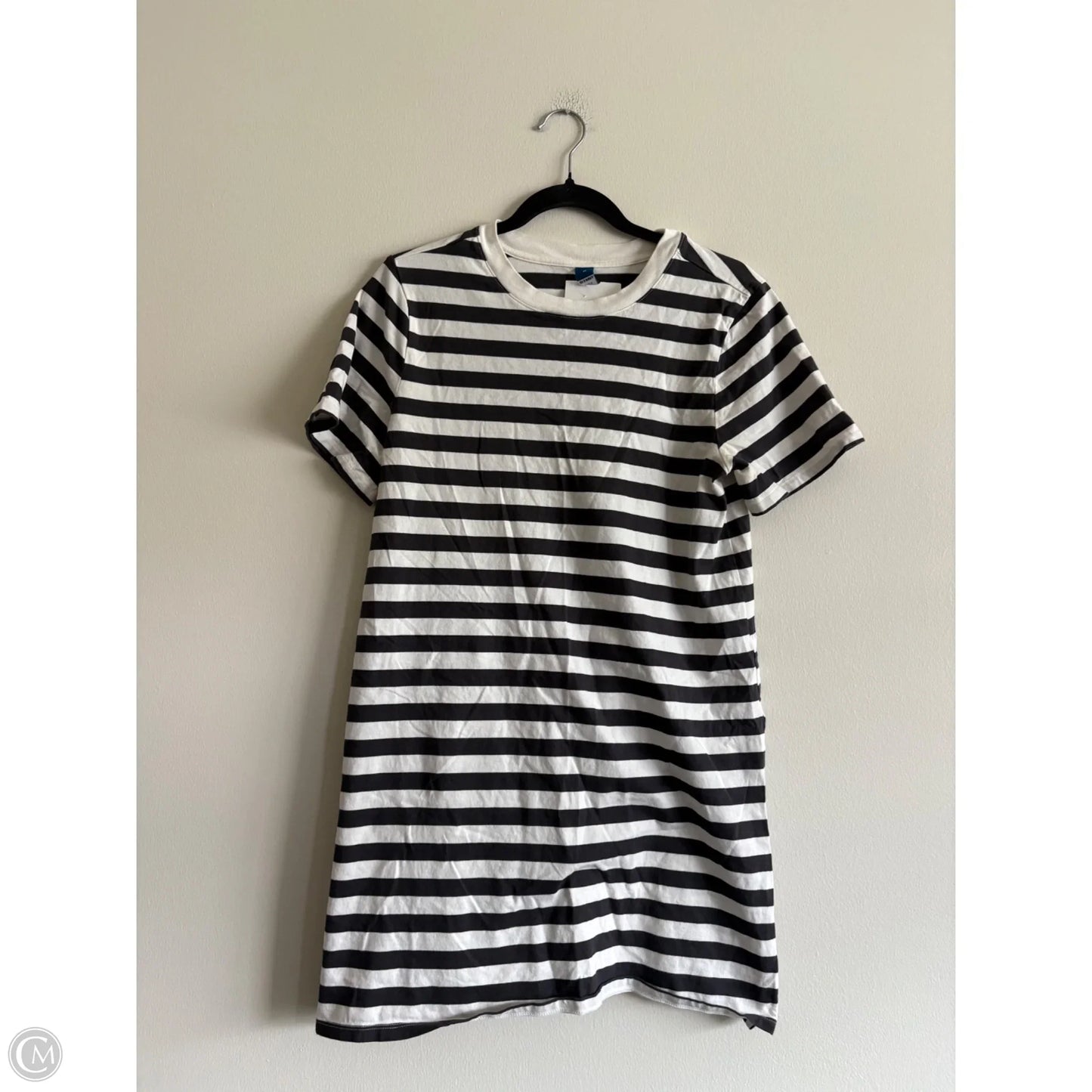 Dress Casual Short By Old Navy In Striped Pattern, Size: M