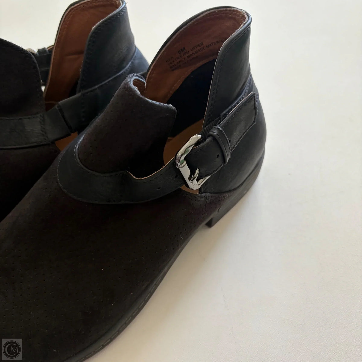 Boots Ankle Heels By Clothes Mentor In Black, Size: 8