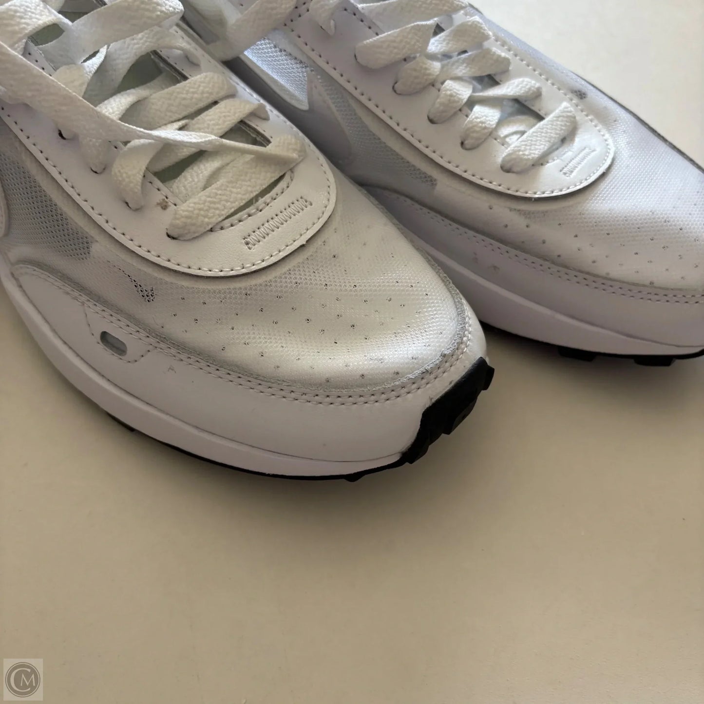 Shoes Athletic By Nike In White, Size: 8