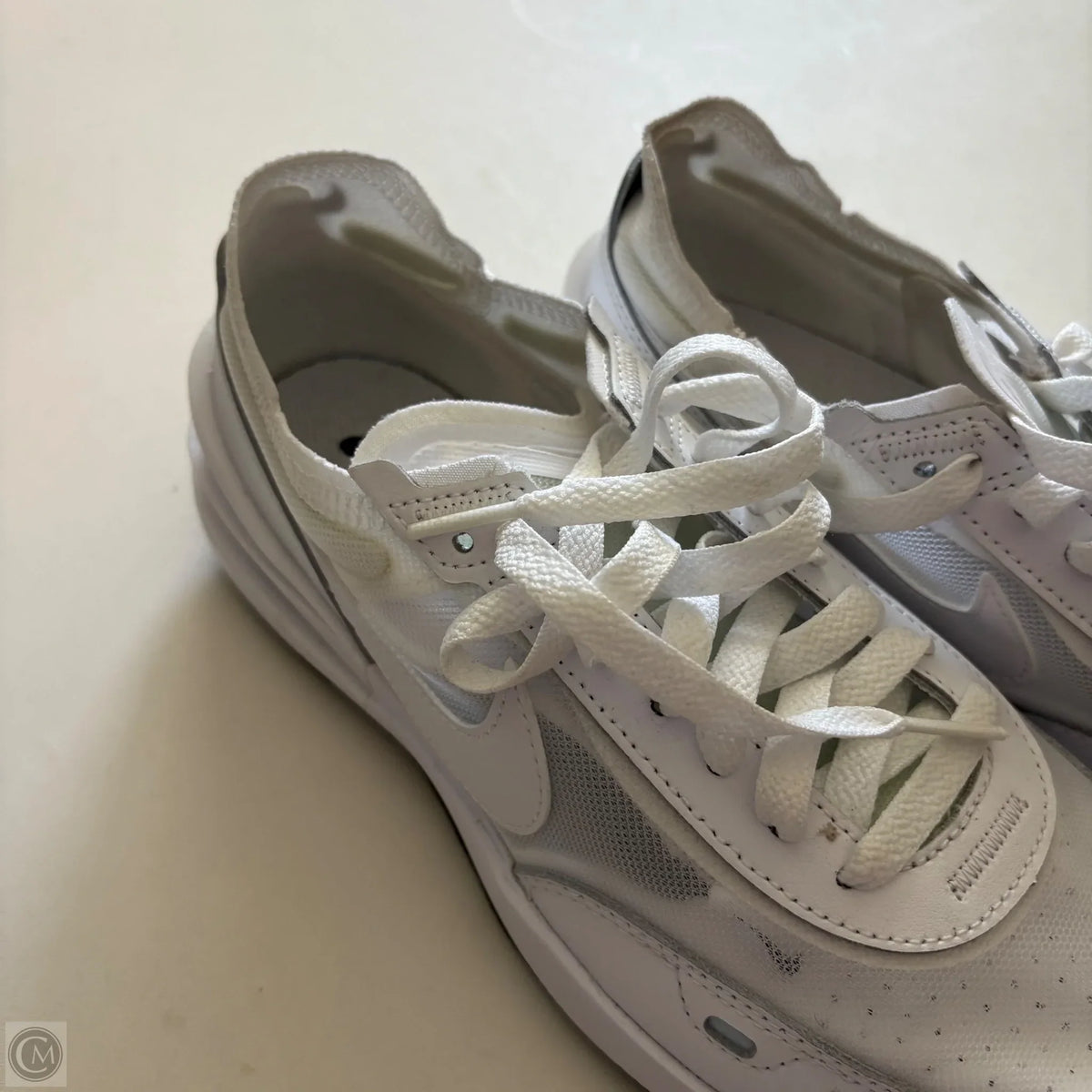 Shoes Athletic By Nike In White, Size: 8
