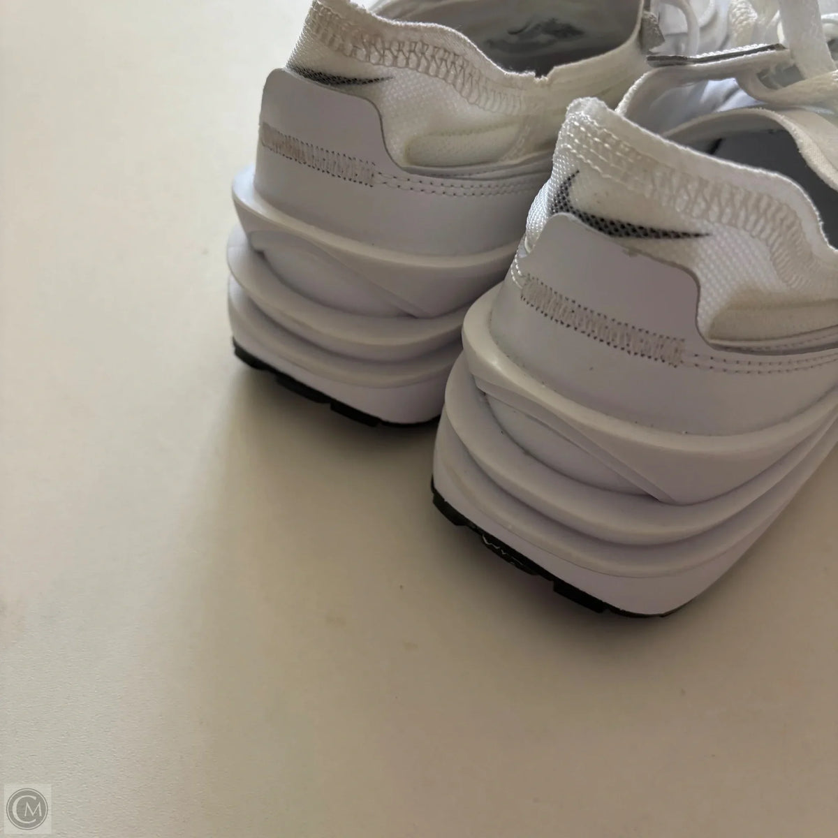 Shoes Athletic By Nike In White, Size: 8