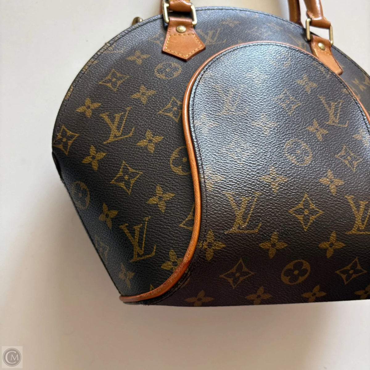 Handbag Luxury Designer By Louis Vuitton, Size: Large