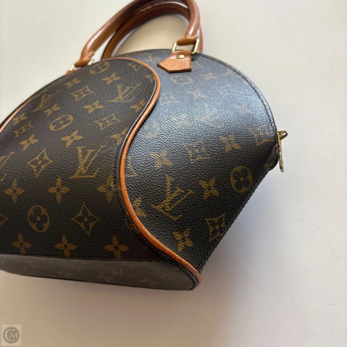 Handbag Luxury Designer By Louis Vuitton, Size: Large