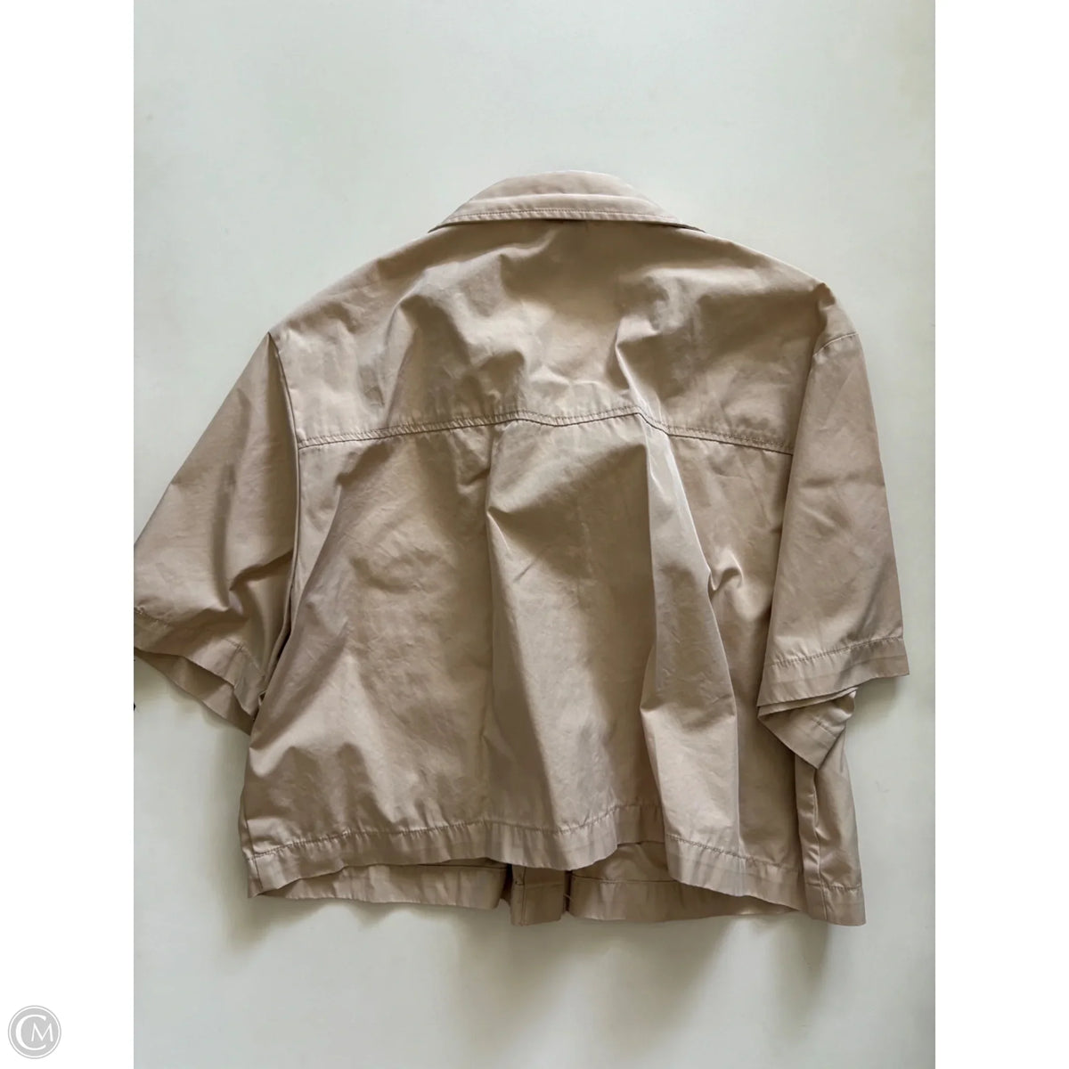 Top Short Sleeve By Divided In Tan, Size: M