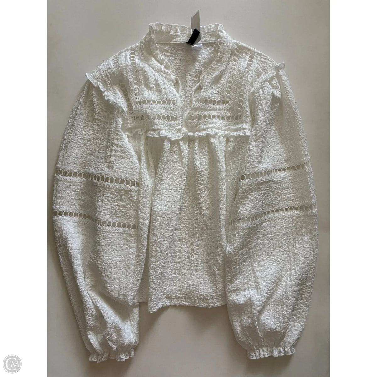 Top Long Sleeve By Divided In White, Size: L