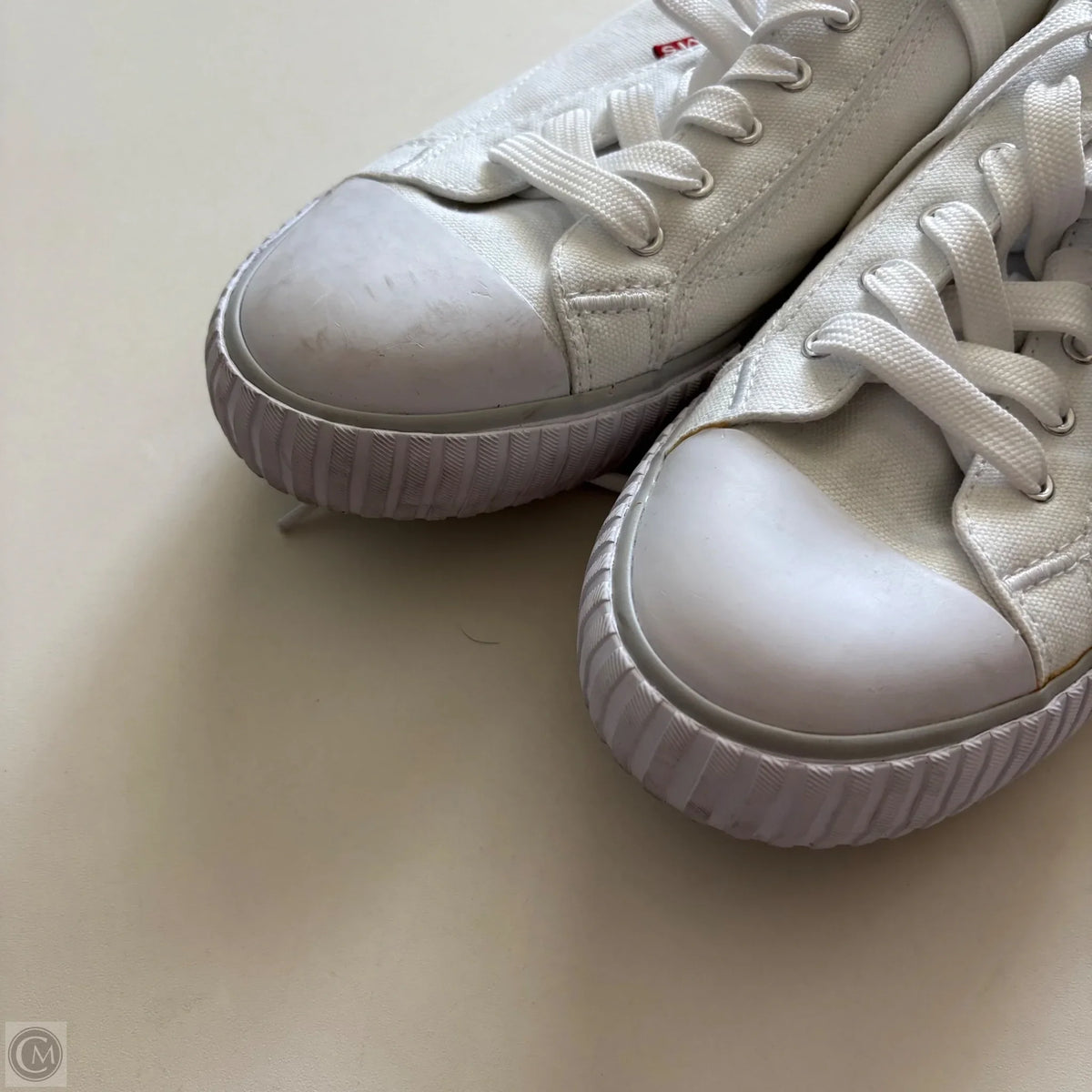 Shoes Athletic By Levis In White, Size: 9