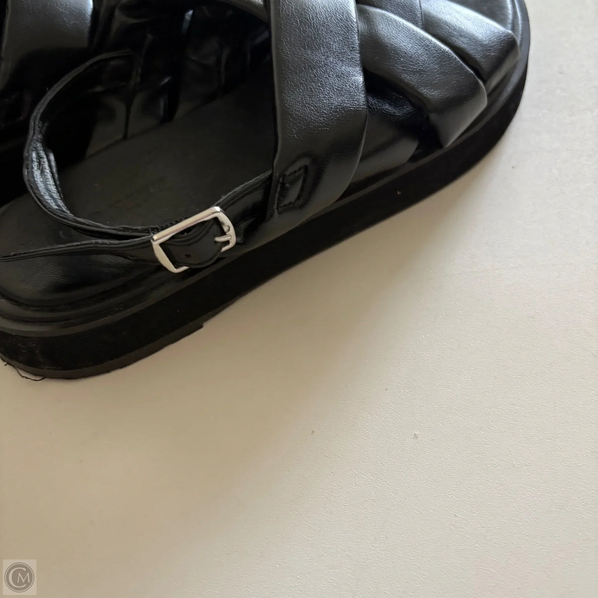 Sandals Flats By Old Navy In Black, Size: 6