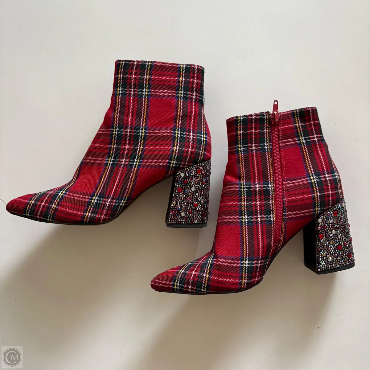 Boots Ankle Heels By Betsey Johnson In Plaid Pattern, Size: 6.5