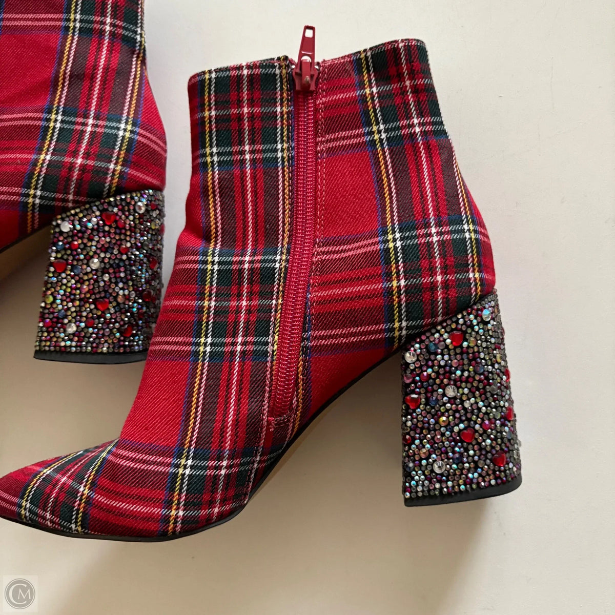 Boots Ankle Heels By Betsey Johnson In Plaid Pattern, Size: 6.5