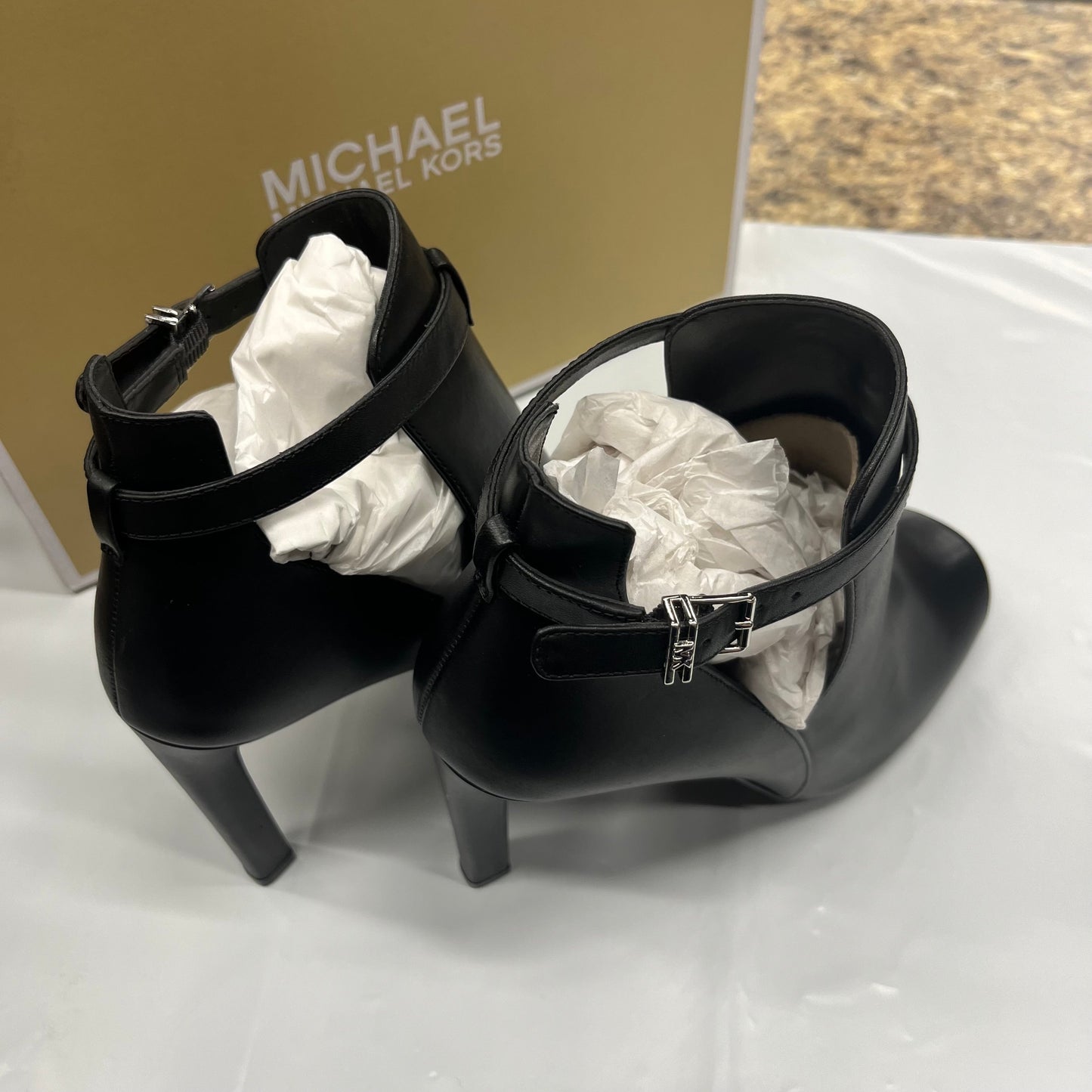 Black Shoes Heels Stiletto Michael Kors, Size 9