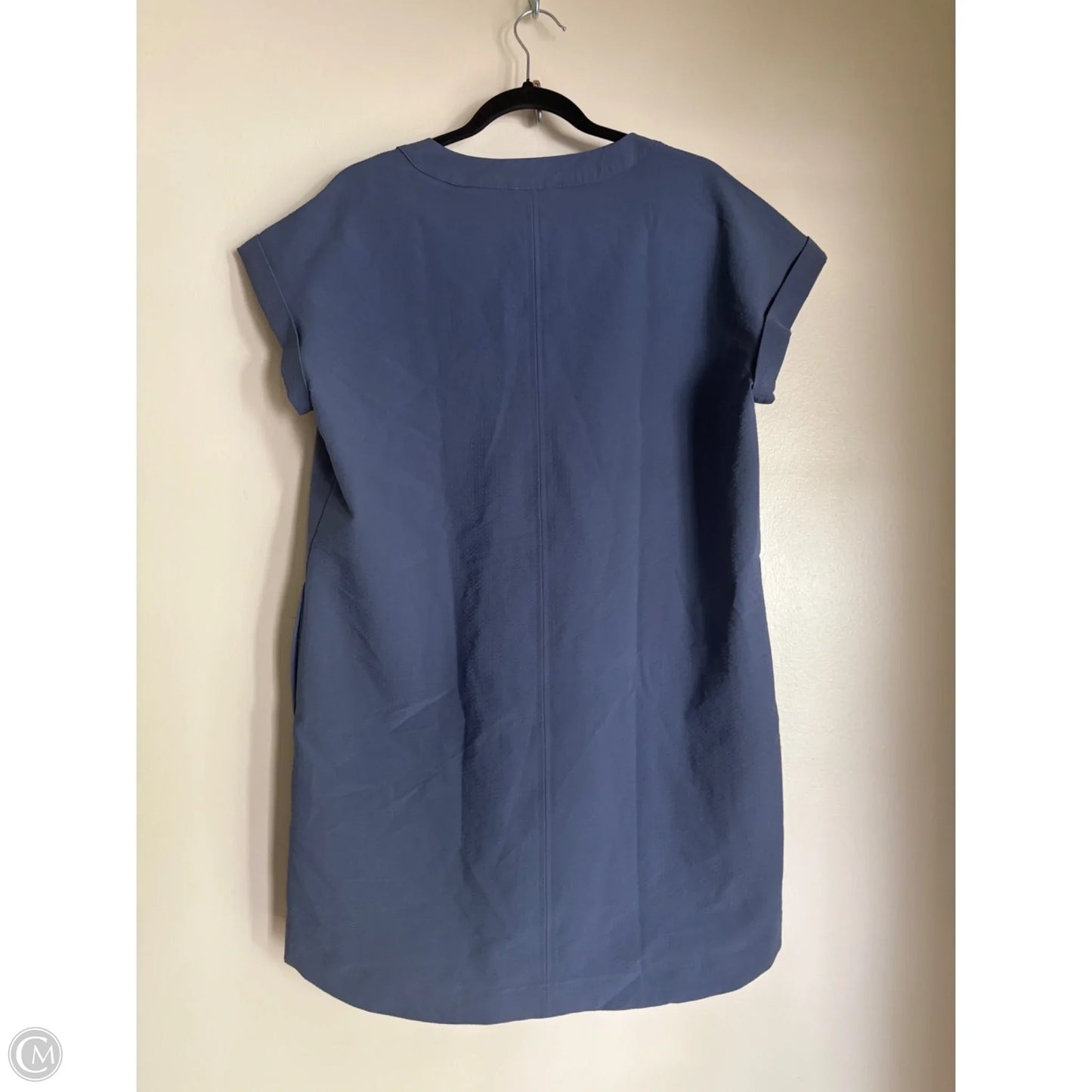 Dress Casual Short By Vineyard Vines In Blue, Size: M