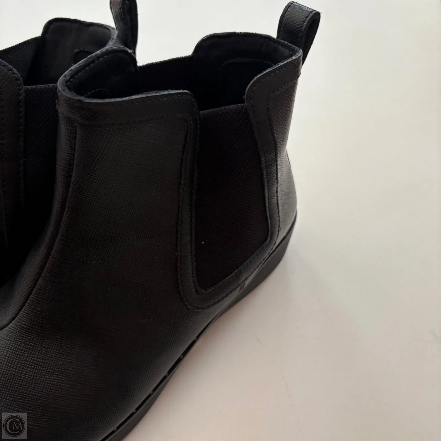 Boots Ankle Flats By Fitflop In Black, Size: 8