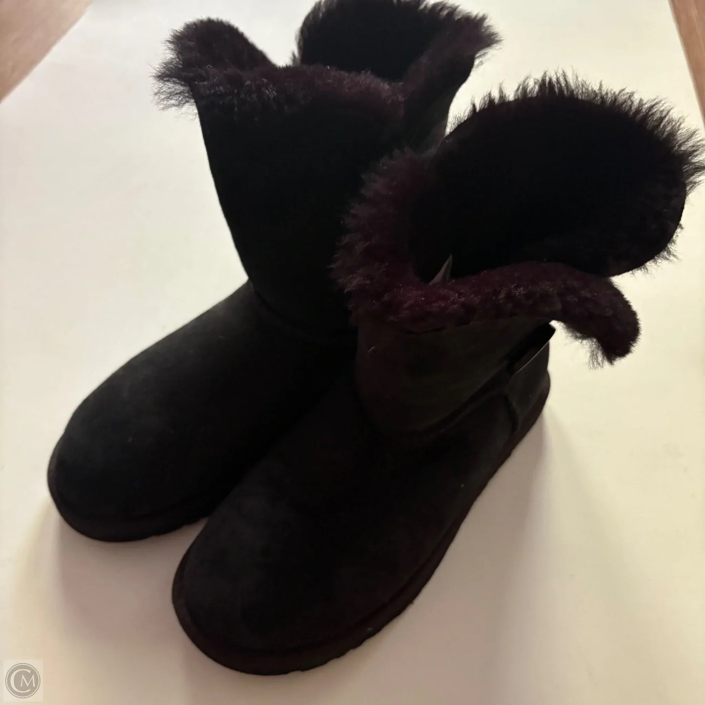 Boots Designer By Ugg In Black, Size: 6