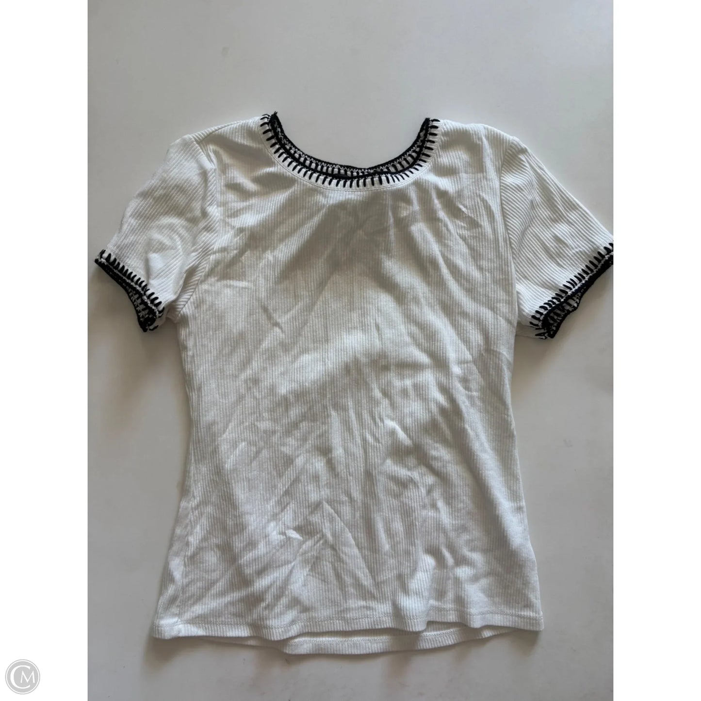 Top Short Sleeve By Truth In White, Size: L