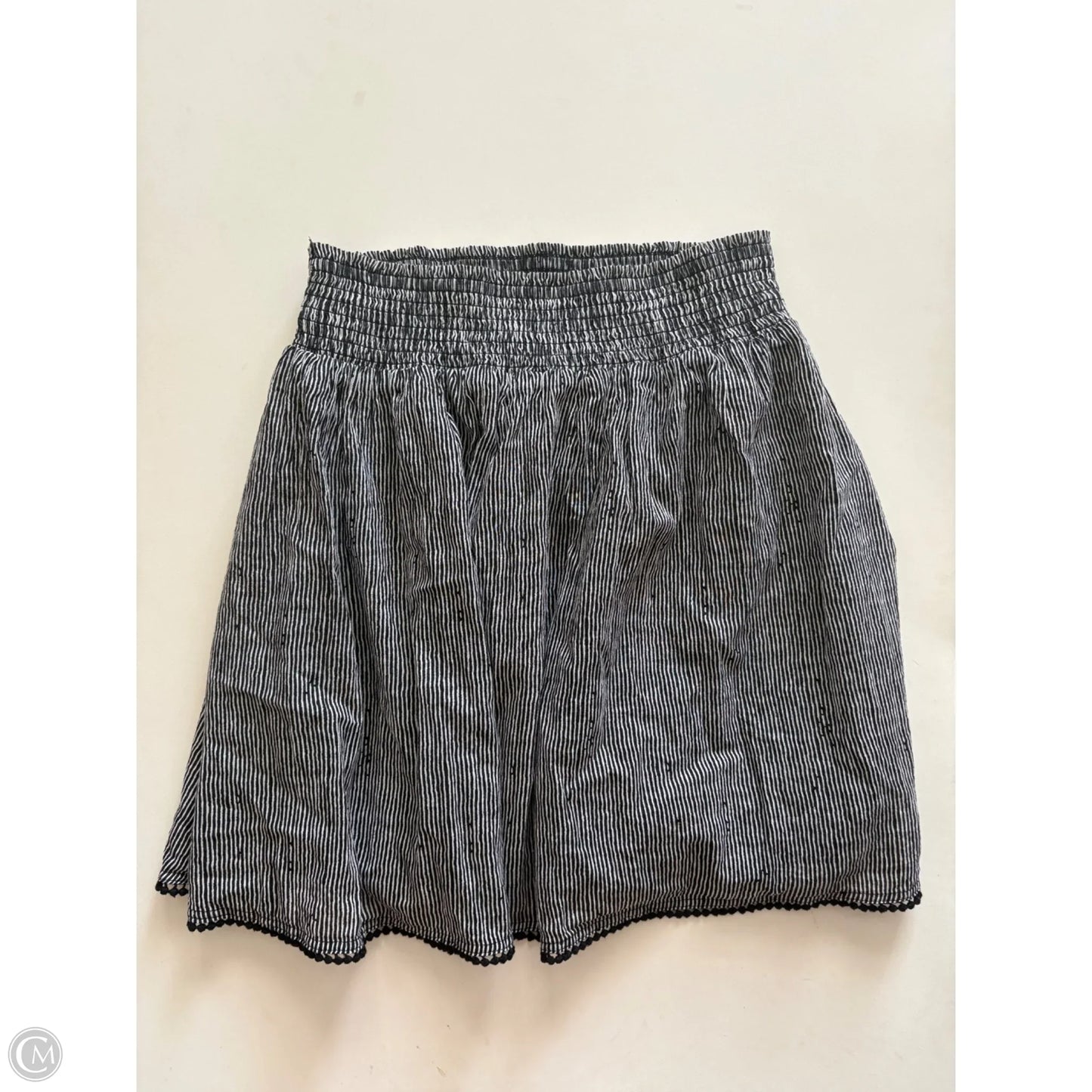 Skirt Mini & Short By Old Navy In Black & White, Size: Xs