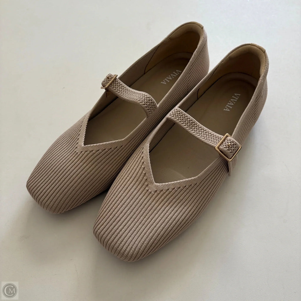 VIVAIA ベージュ　EU36 Shoes Flats By Vivaia In Beige, Size: 9