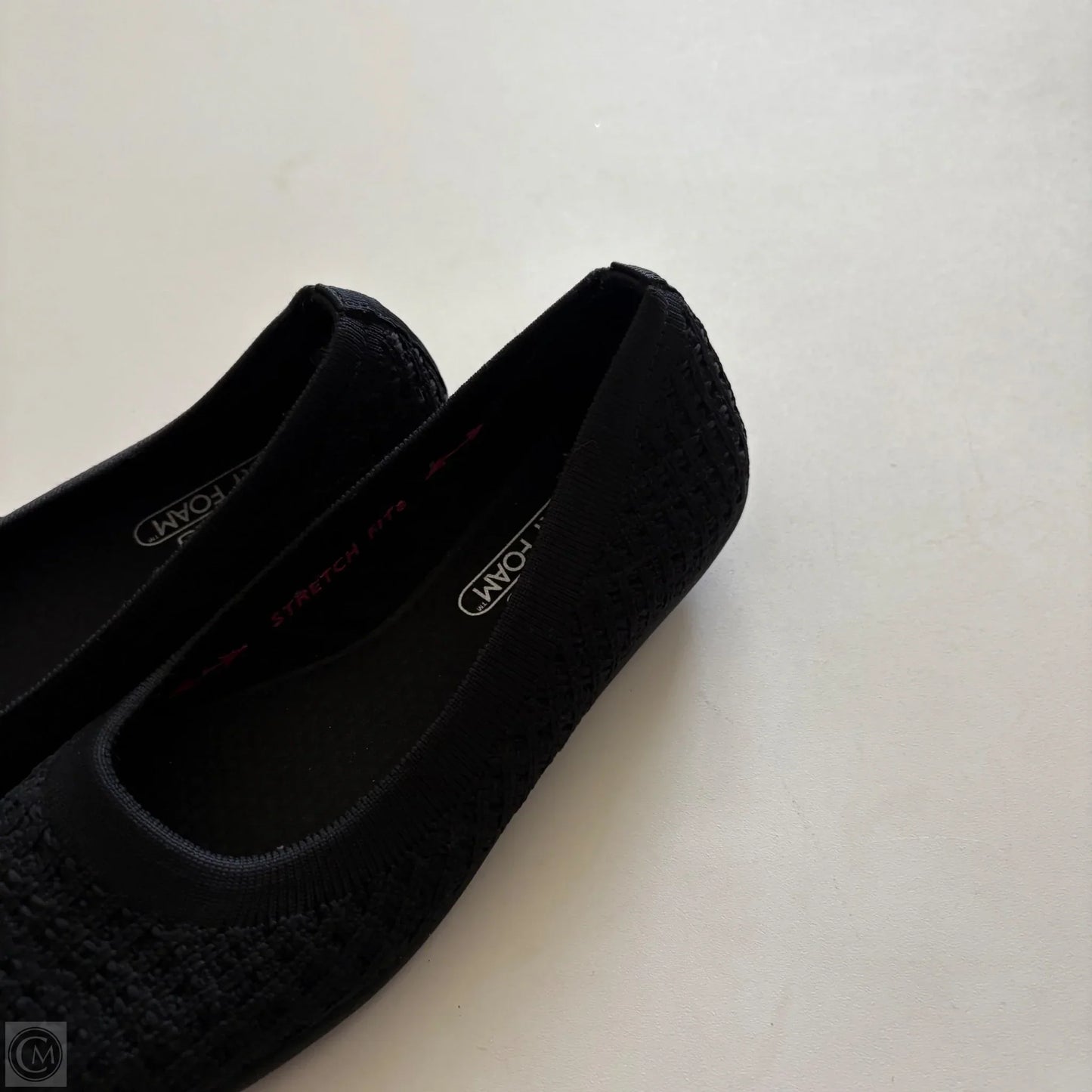 Shoes Flats By Skechers In Black, Size: 5.5