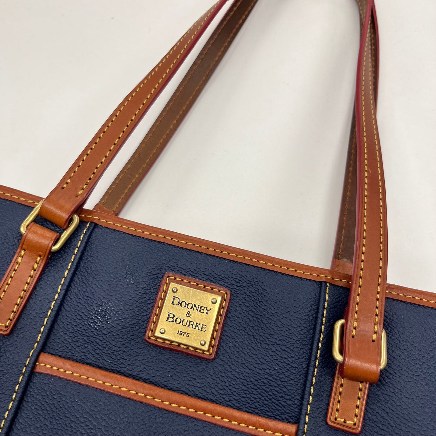 Handbag Designer Dooney And Bourke, Size Medium