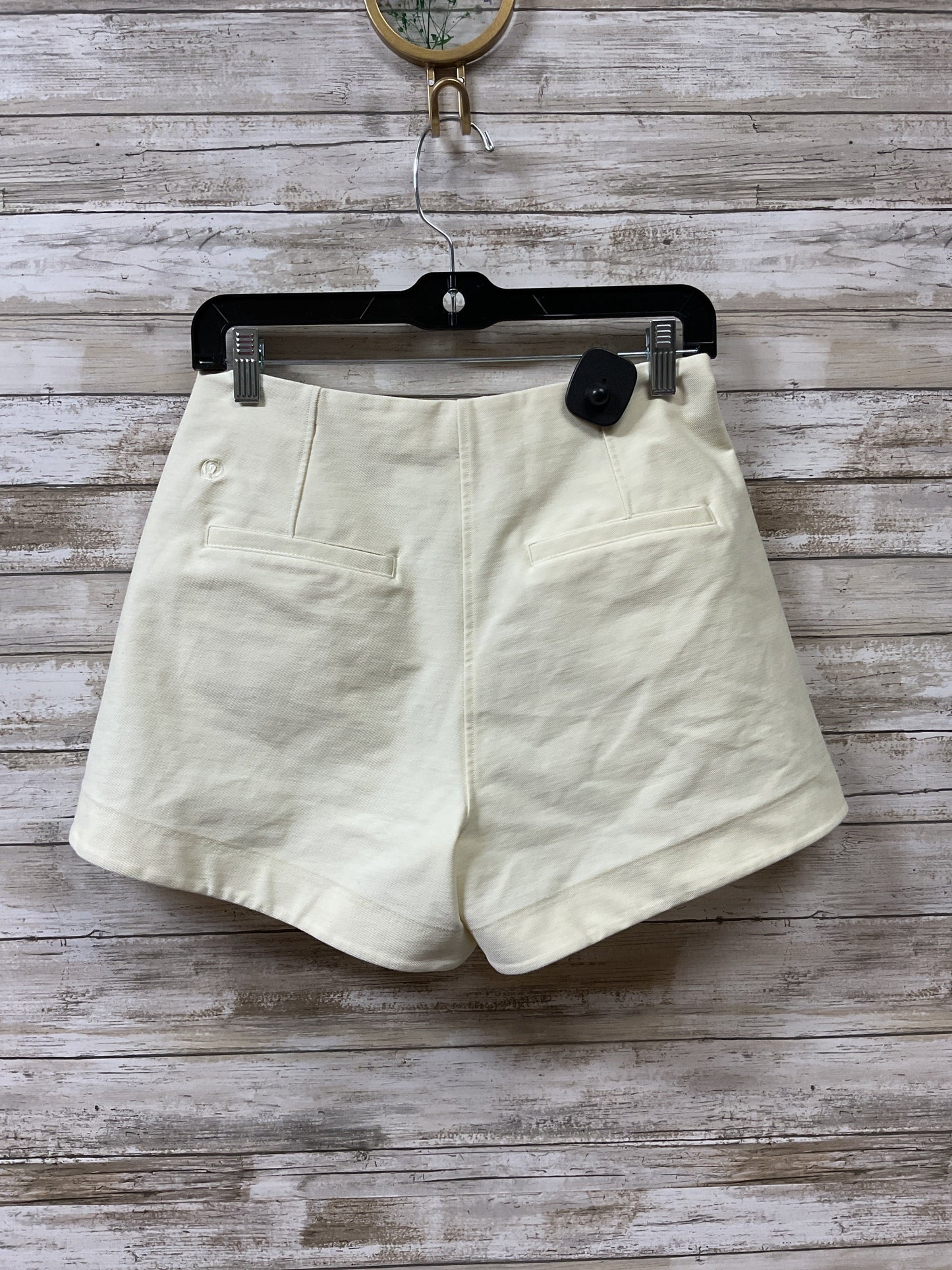 Shorts By Lululemon In Yellow, Size:4
