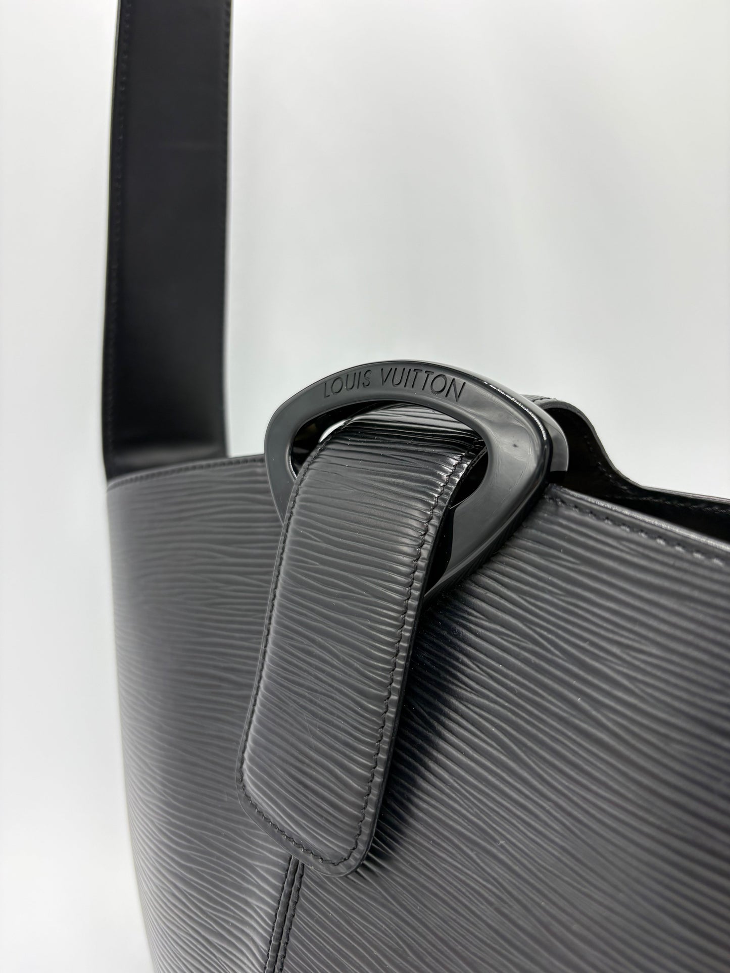 Louis Vuitton Epi Leather Reverie Luxury Handbag