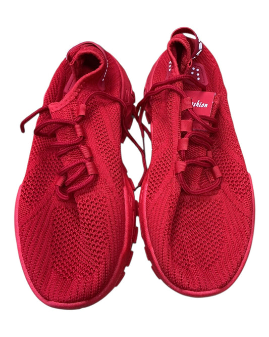 Shoes Sneakers By Clothes Mentor In Red, Size:7.5