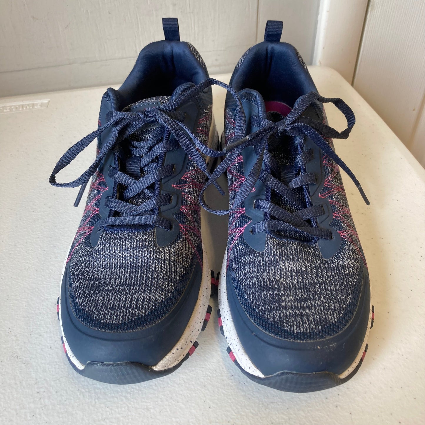 Shoes Athletic By Skechers In Blue & Pink, Size:8.5