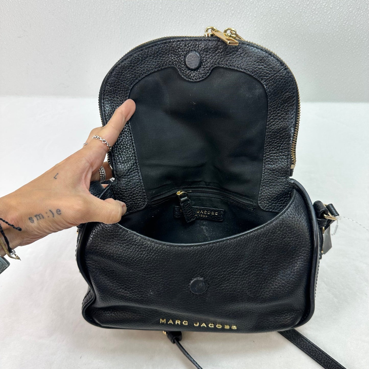Crossbody Luxury Designer By Marc Jacobs, Size: Small