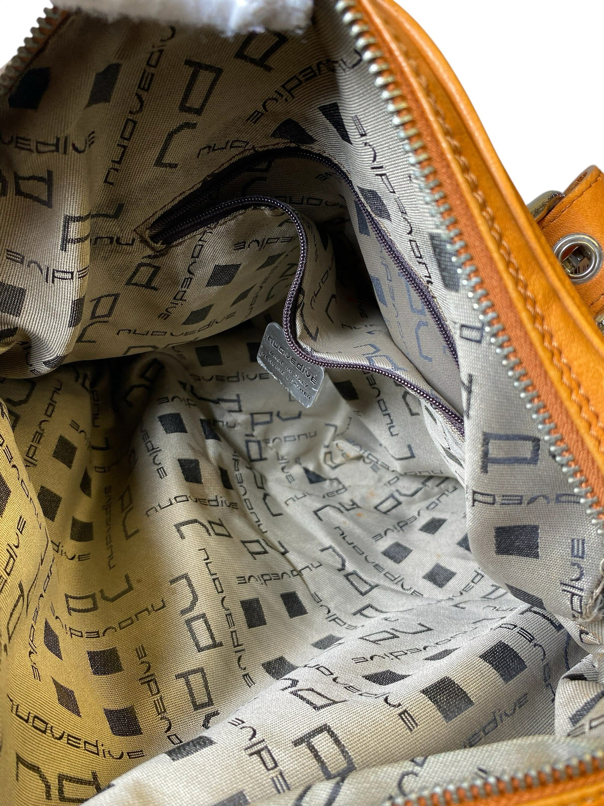 Handbag By Clothes Mentor, Size: Medium