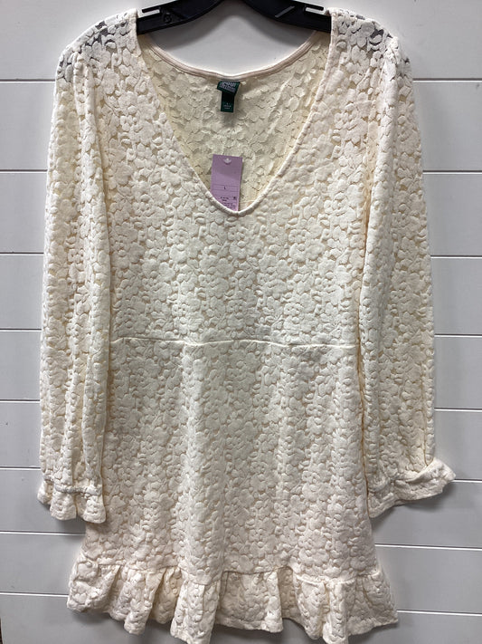 Dress Casual Short By Wild Fable In Cream, Size:L