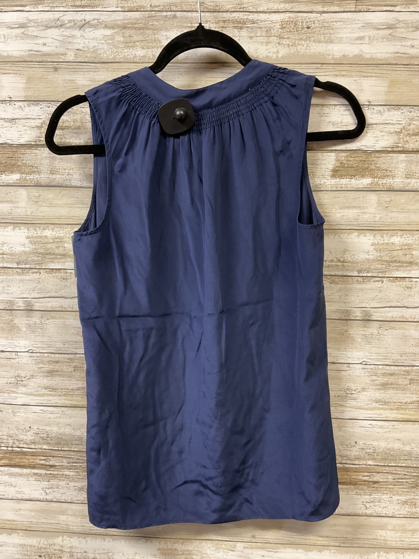 Top Sleeveless Designer By Lilly Pulitzer In Navy, Size:Xs