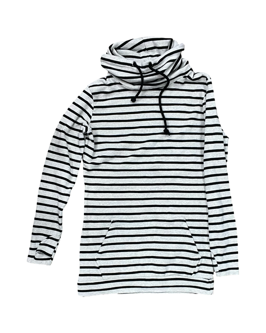 Sweatshirt Crewneck By Clothes Mentor In Black & Cream, Size:S