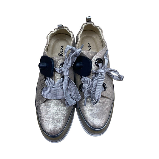 Shoes Sneakers By Vaneli In Taupe, Size:8