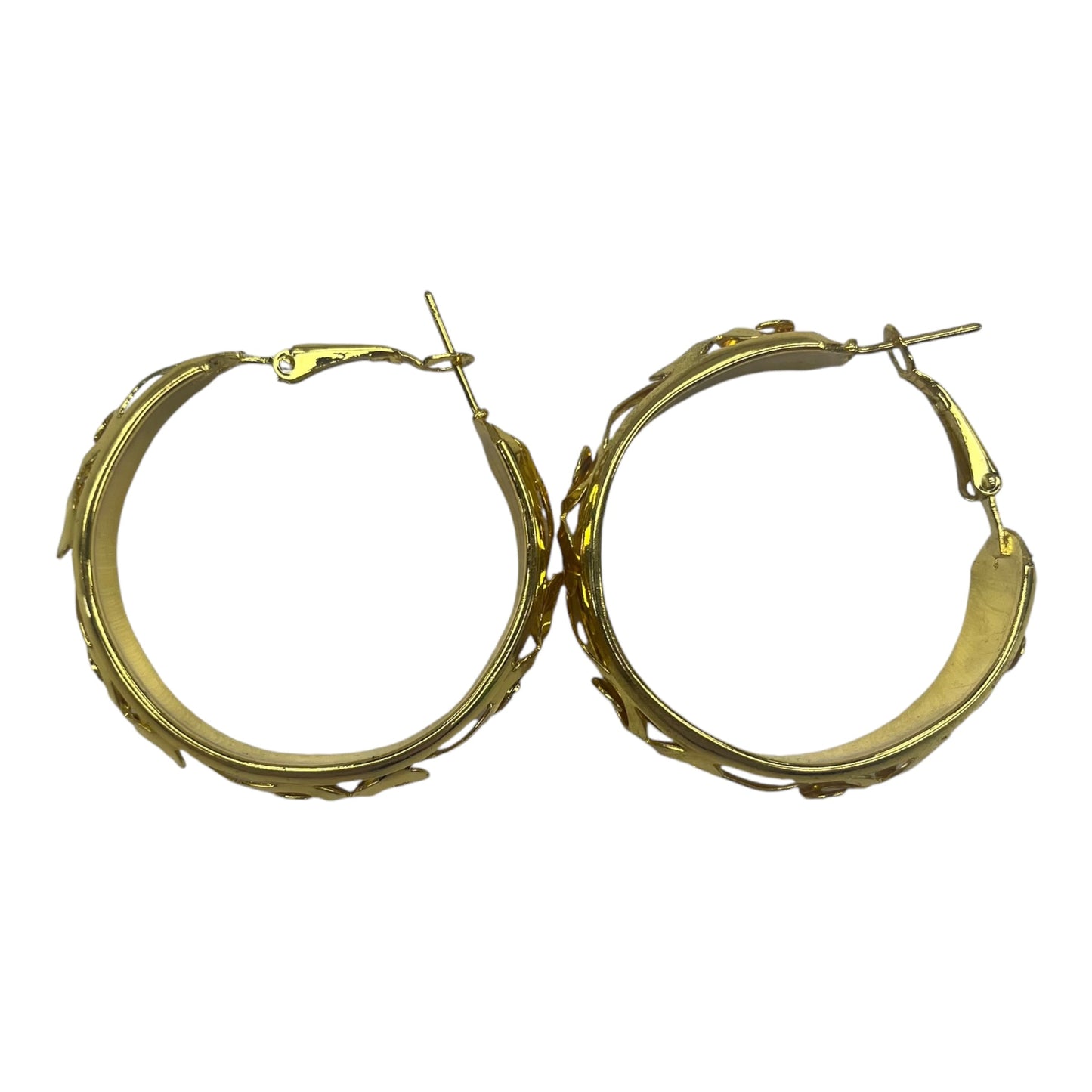 Earrings Hoop By Clothes Mentor In Gold