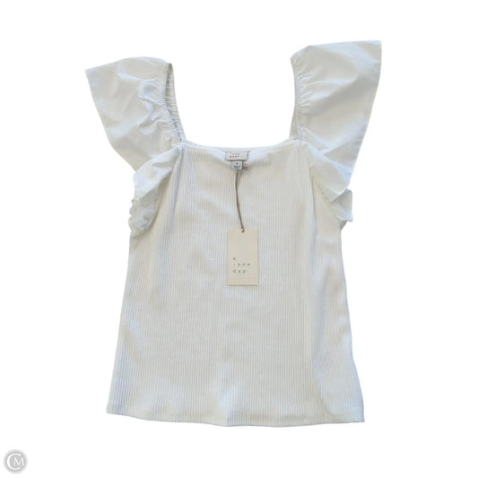 Top Sleeveless By A New Day In White, Size: S