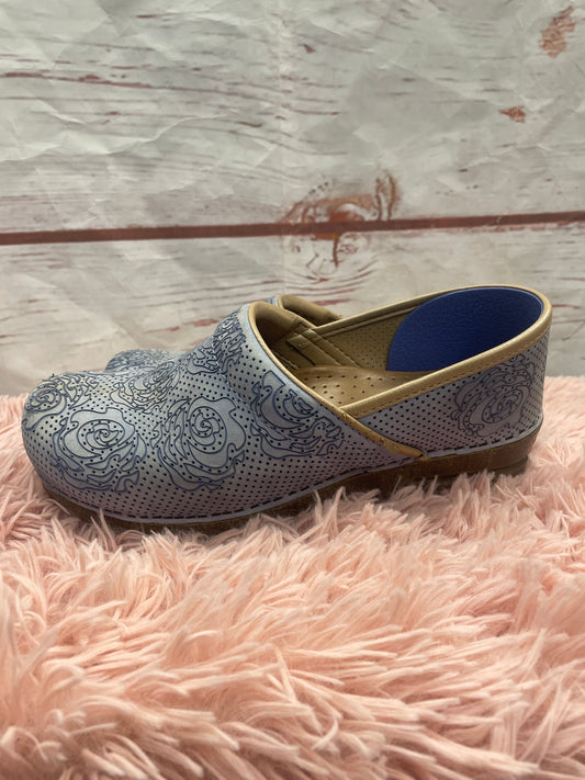 Shoes Flats Other By Dansko  Size: 10