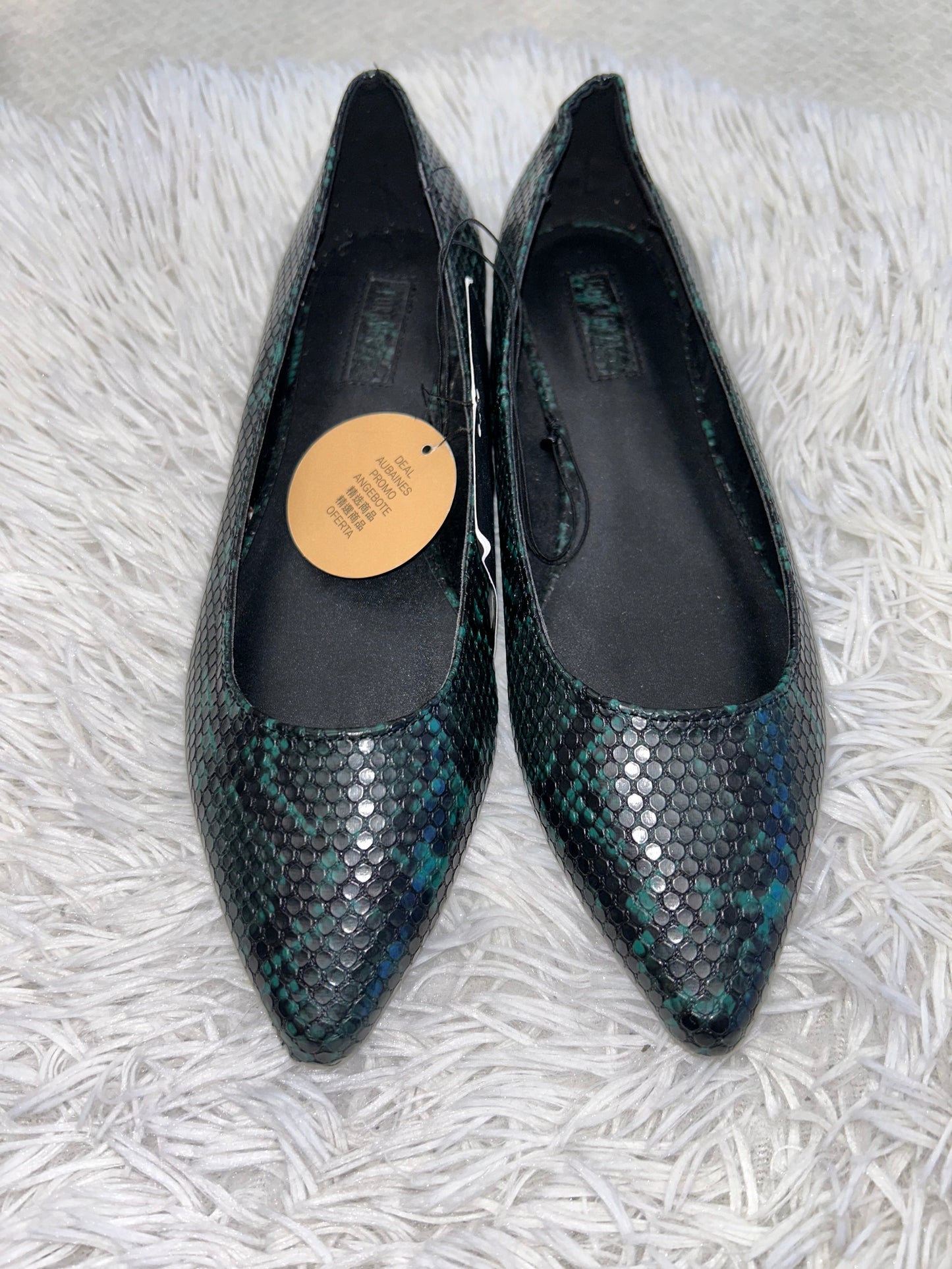 Shoes Flats Ballet By Forever 21 In Snakeskin Print, Size: 7.5