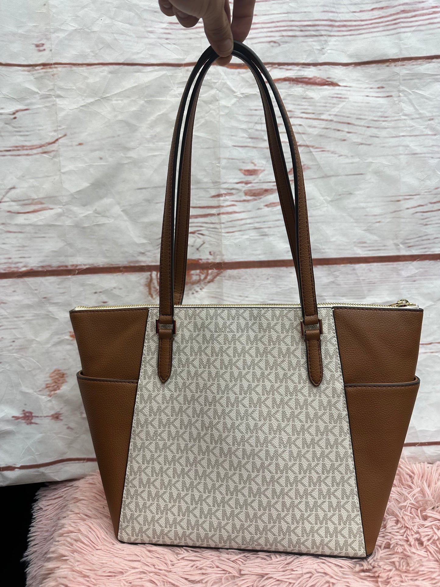 Handbag Designer By Michael By Michael Kors  Size: Medium